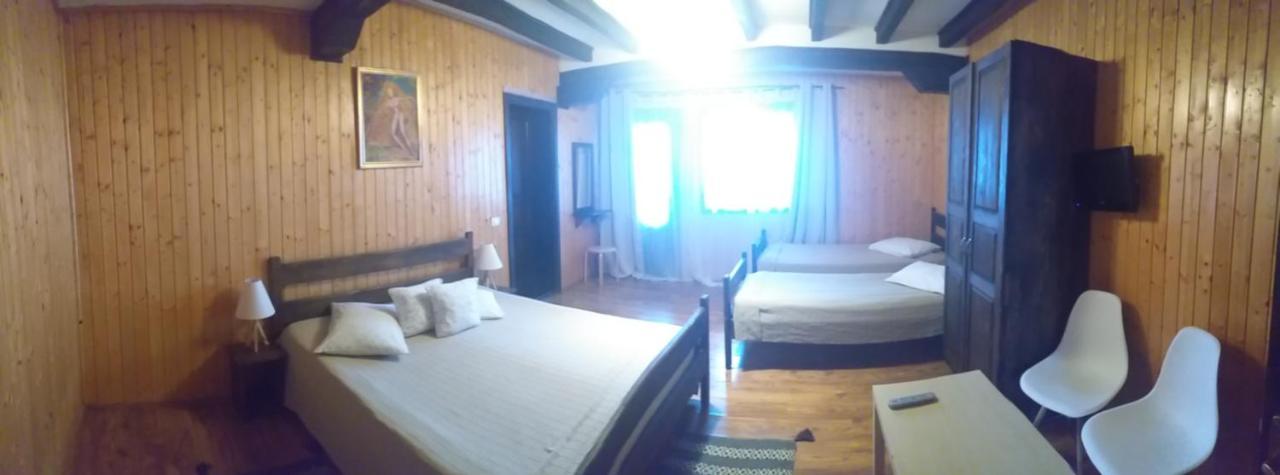 Hotel Dumbrava Soarelui Braşov Exterior foto
